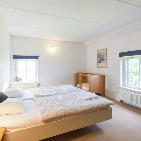 Cozy Farmhouse In With Lake Near Holiday home *