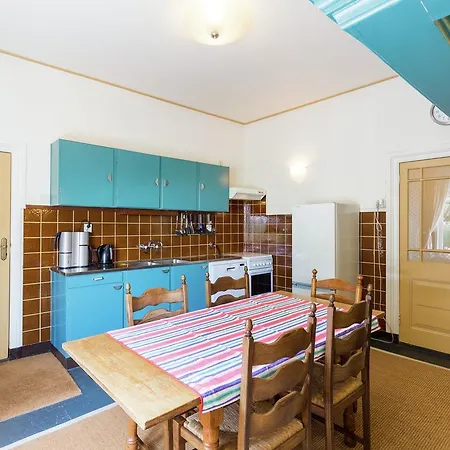 Cozy Farmhouse In With Lake Near Braamt