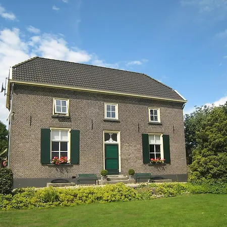 Cozy Farmhouse In With Lake Near Holiday home